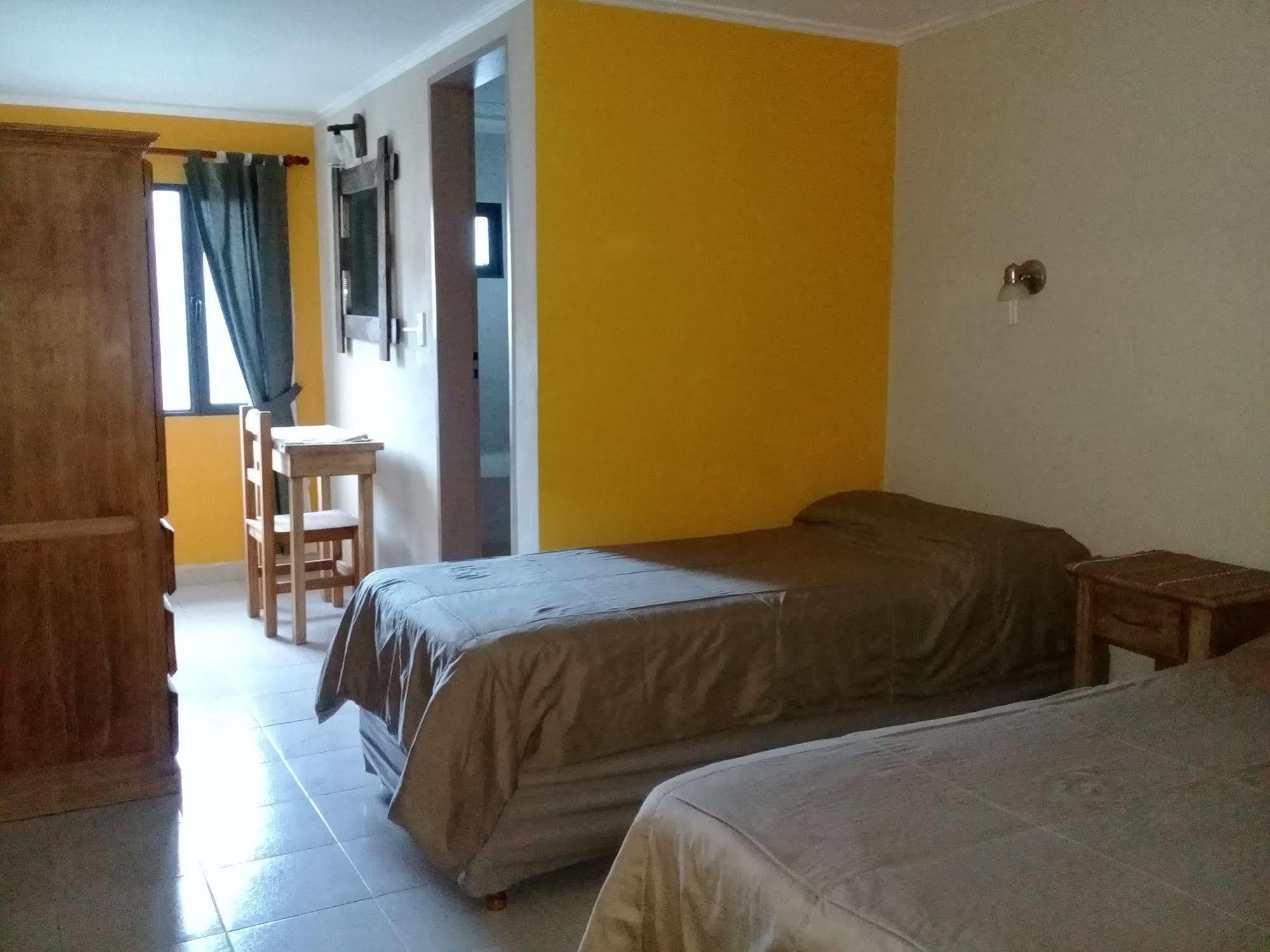 El Alamo Hotel El Chalten Ngoại thất bức ảnh